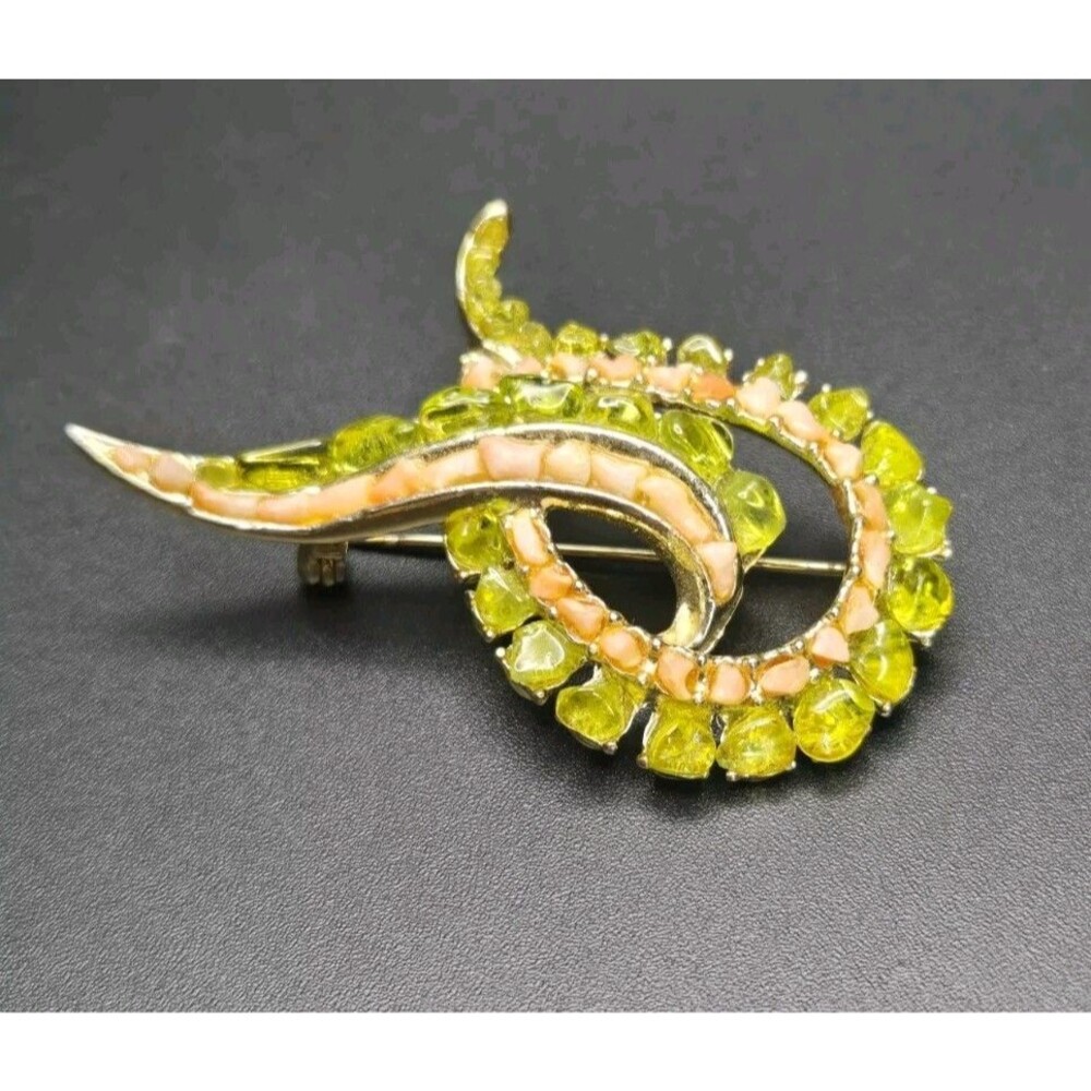 Volcano Glass Brooch Olivine Genuine Coral Peridot Hawaiian Floral Unbranded